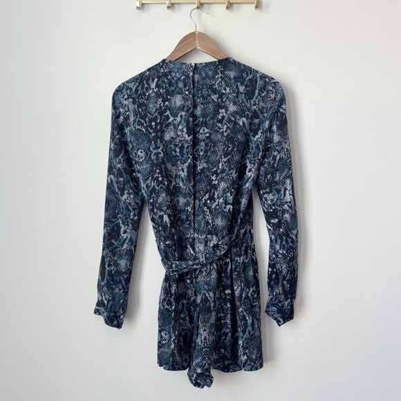 Intermix Silk Snake Print Romper XS Blue Belted - Picture 4 of 8